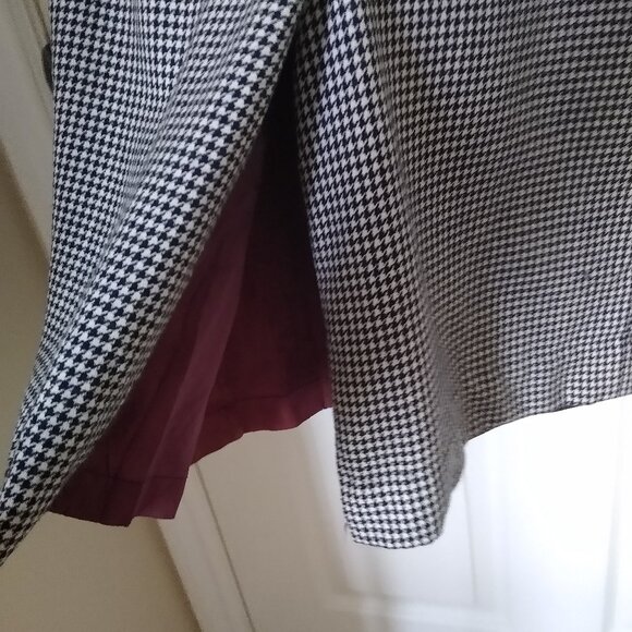 Talbots long Wool Skirt with back zipper, size 10 - Picture 6 of 15